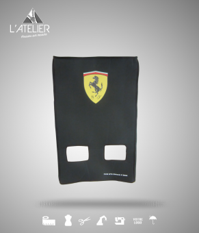 Housse sur mesure type cover pour caisse à outils Ferrari